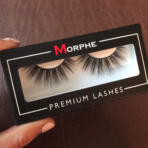 NEW Morphe Premium Lashes & Maybelline Foundation - Picture 4 of 6